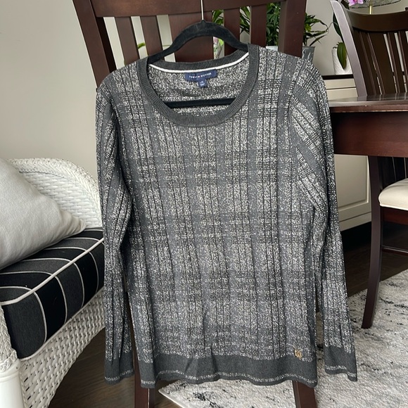 Tommy Hilfiger Women’s Sweater - Picture 1 of 4